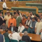 जम्मू-कश्मीर विधानसभा में Statehood प्रस्ताव को लेकर हंगामा, BJP-कांग्रेस विधायक को मार्शल बुलाकर किया गया बाहर