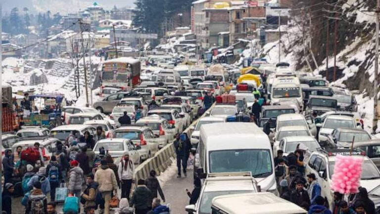 qsi0kr5g_-traffic-jam-in-shimla_625x300_28_May_26